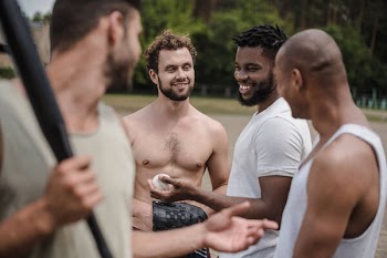 Multiethnic baseball players