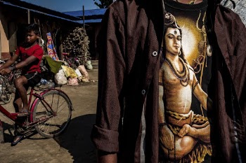 Musahar community, Sauraha, Chitwan District, | Free Photo - rawpixel