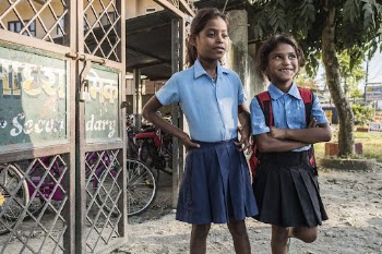 Musahar school girls, Sauraha, Chitwan | Free Photo - rawpixel