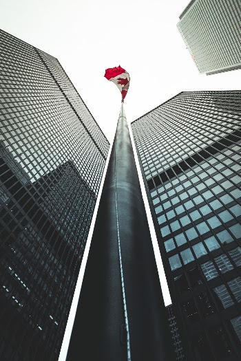 My favourite photo spot in Toronto - the TD buildings, and the Canadian flag in the middle.