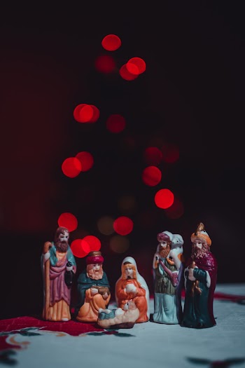 Nativity Set Figurine