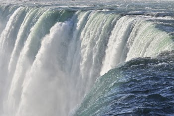 Niagara  Top of Horseshoe Falls.JPG