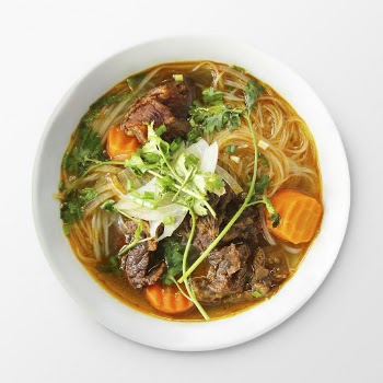 Noodle soup in a bowl, | Free PSD - rawpixel