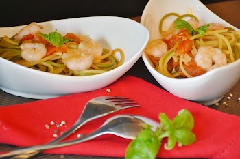 Noodles Top With Shrimp