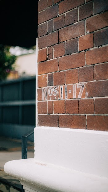 Nos 11-17 Signage