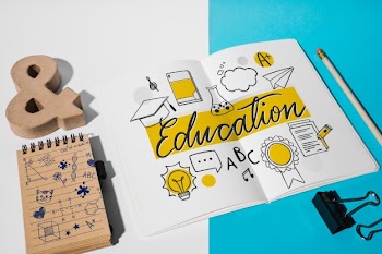 Notebook mockup for education concept Free Psd
