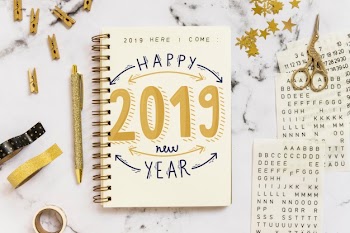 Notebook mockup with new year concept Free Psd