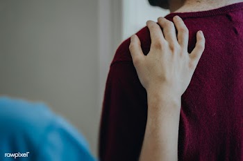 Nurse supporting a patient at the hospital | Free  photo - 2329458