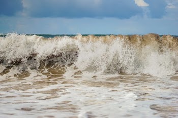Ocean Whitecap Waves