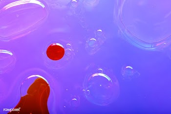 Oil drops floating on water colorful background | Free  photo - 2315710
