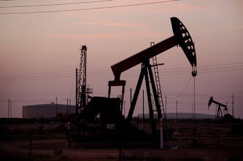 OilPumps031107__6_.jpg