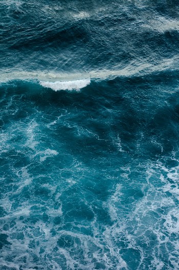 Olas en el Océano Atlántico, concretamente en la costa de Tenerife/Islas Canarias.