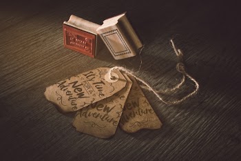 Old paper mockup for adventure concept Free Psd