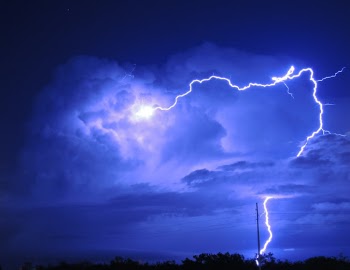 On the road from Dallas to Lubbock, TX. This small storm developed shortly after midnight. 