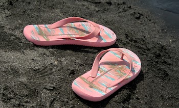 On_the_sand_EF_3723.jpg