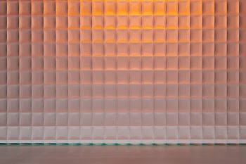Orange product backdrop with patterned glass | Free stock photo | High Resolution image