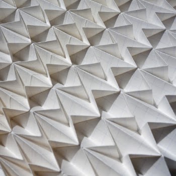 Origami tessellation : "Magic Carpet" by Alex Ratner