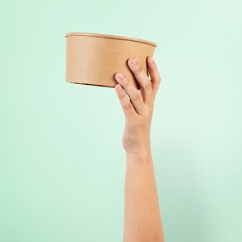 Paper bowl packaging for food takeaway… | Free stock photo | High Resolution image