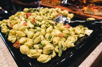Pasta with green beans and tomatoes 