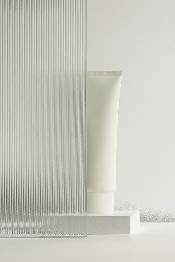 Pattern glass product backdrop with cosmetic… | Free stock photo | High Resolution image