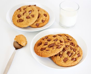 Peanut Butter Chocolate Chip Cookies 