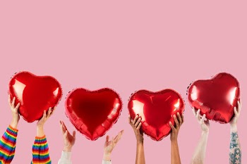 People holding hearts for Valentines&rsquo;… | Free stock illustration | High Resolution graphic