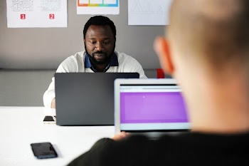 People using computer laptop | Free stock photo - 2390