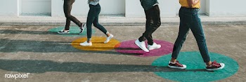 People walking with social distancing in public mockup | Free  photo - 2304145