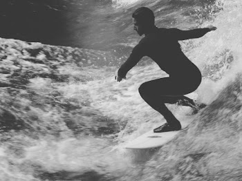 person surfing on seawave