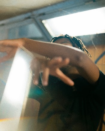 Person Wearing Black T-shirt