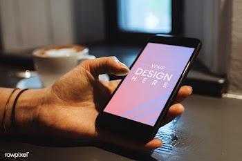 Phone screen mockup | Free stock psd mockup - 1077814