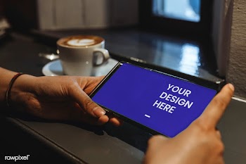 Phone screen mockup | Free stock psd mockup - 1077912