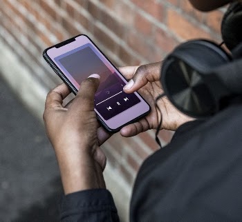 Phone screen mockup, music, editable | Free PSD Mockup - rawpixel