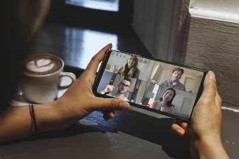 Phone screen mockup, video conference | Free PSD Mockup - rawpixel