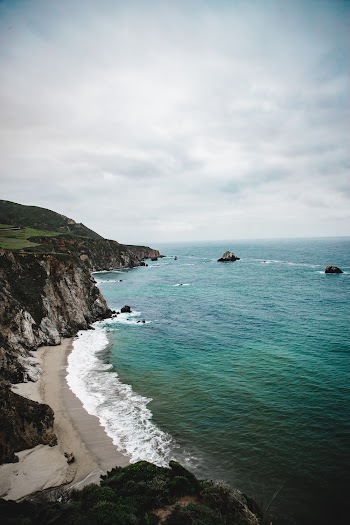 Photo of a cliff near sea