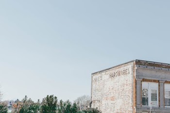 photo of a gray concrete building