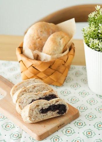 Photo Of Baked Breads