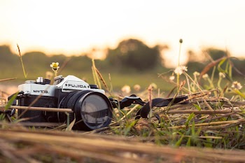 Photo of Black and Grey Fujida Dslr Camera Photo Taken during Daytie