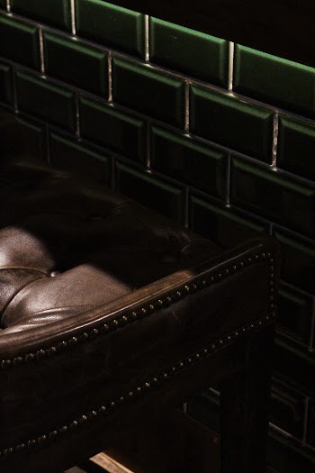 Photo Of Black Leather Sofa
