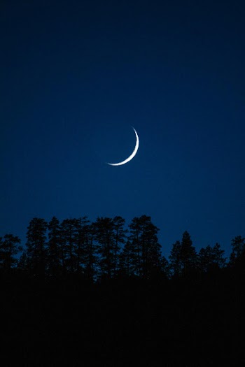 Photo Of Crescent Moon