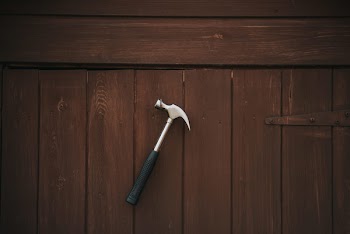 Photo of Gray and Black Curve Claw Hammer