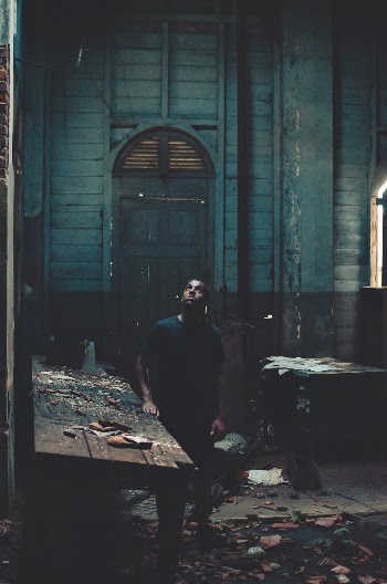 Photo of Man Wearing Black Shirt