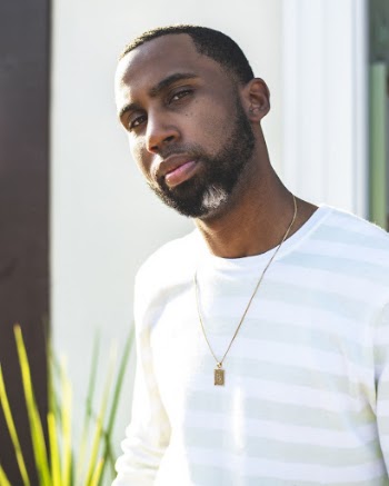 Photo Of Man Wearing Grey Shirt
