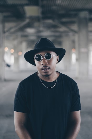 Photo of Man Wearing Sunglasses