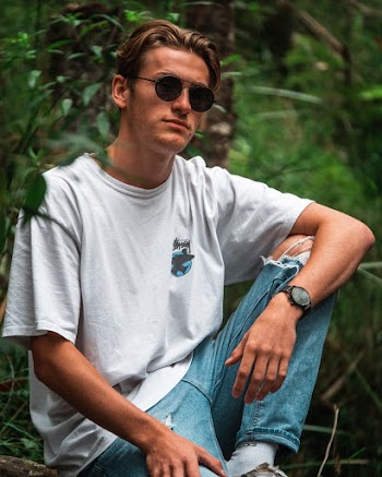Photo of Man Wearing Sunglasses