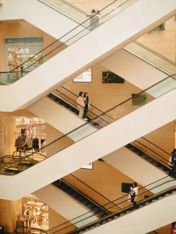 Photo of People on the Escalators · Free Stock Photo