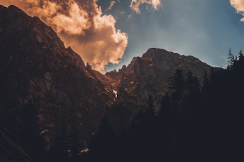 Photo of Rock Mountain Near Treers