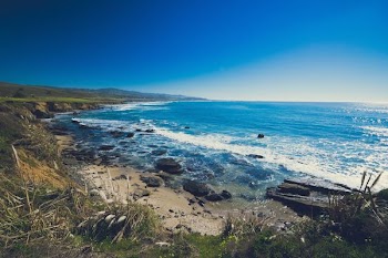 photo of sea waves