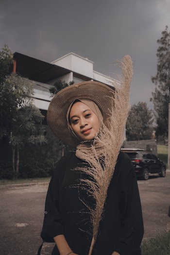 Photo Of Woman Wearing Brown Hijab 