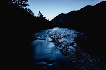 photography of body of water